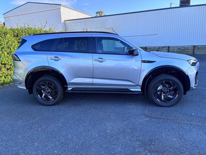 2025 Isuzu MU-X X-TERRAIN