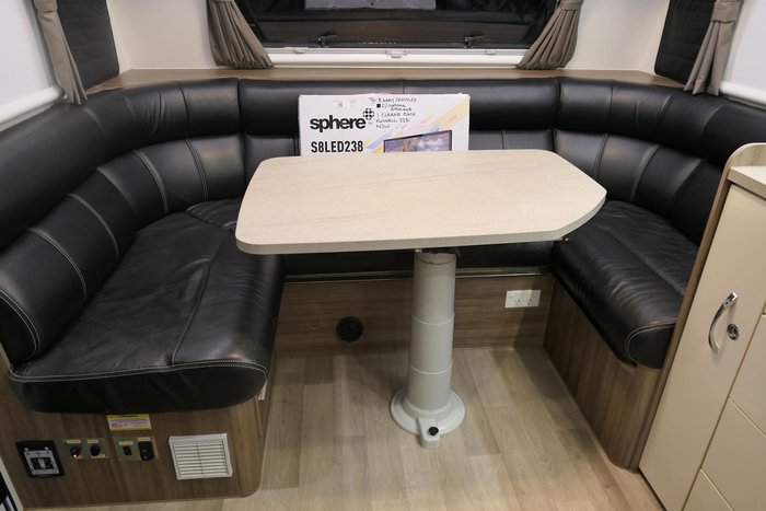 2017 Jayco Silverline 21.65-3 Ob My17