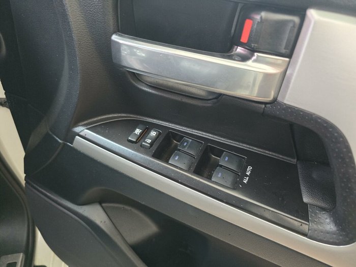 2020 Toyota Landcruiser VX