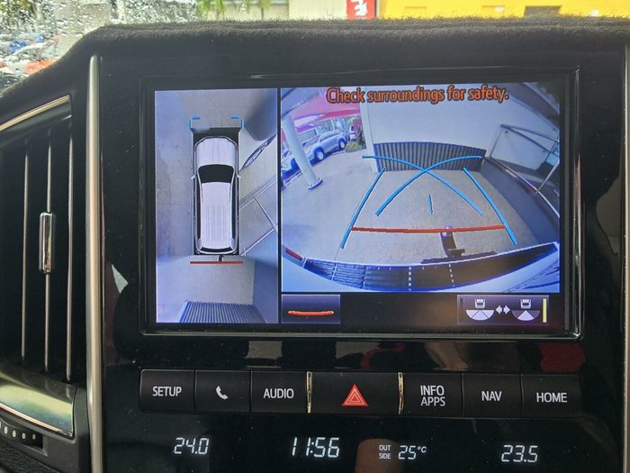 2020 Toyota Landcruiser VX