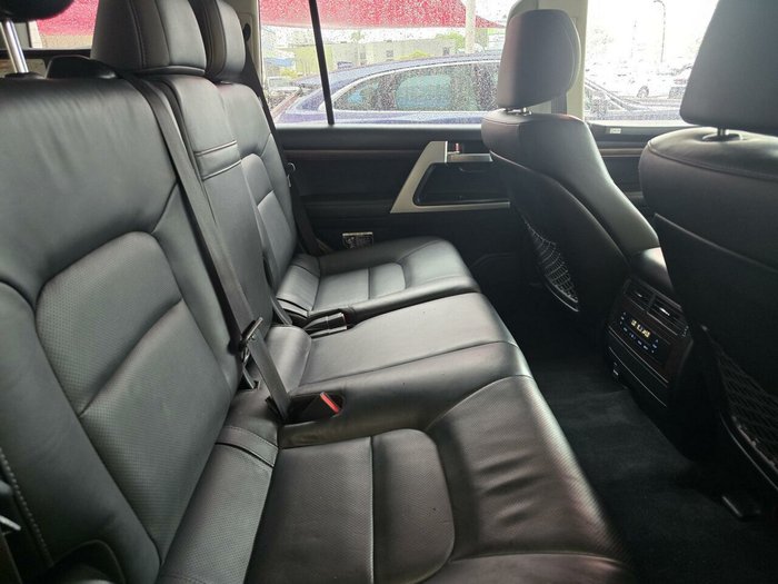 2020 Toyota Landcruiser VX