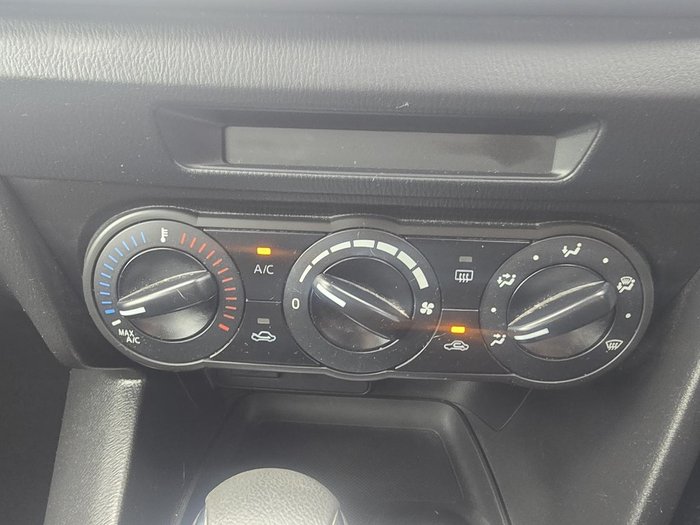 2018 Mazda 3 Neo Sport