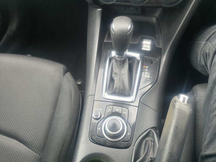 2018 Mazda 3 Neo Sport