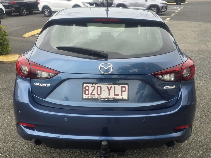 2018 Mazda 3 Neo Sport