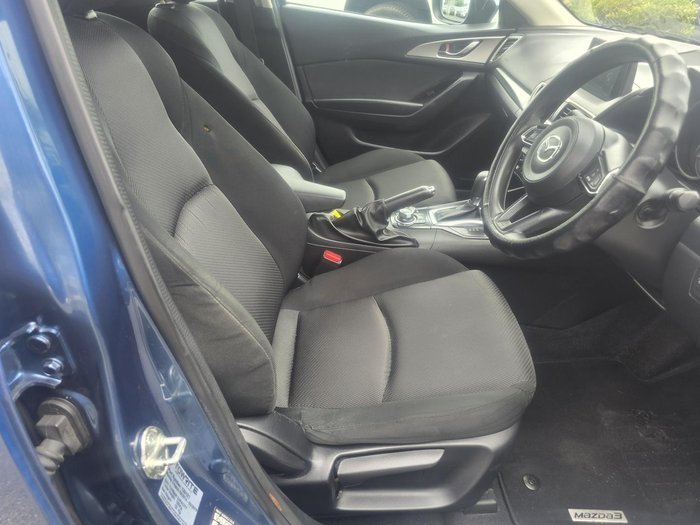 2018 Mazda 3 Neo Sport