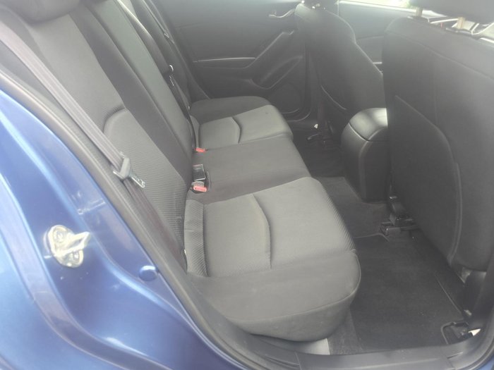 2018 Mazda 3 Neo Sport