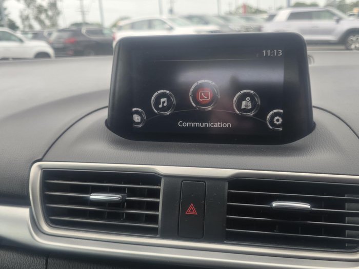 2018 Mazda 3 Neo Sport