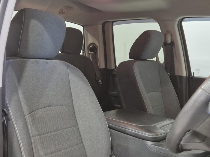 2022 RAM 1500 Express DS MY22 4X4 Dual Range Diamond Black