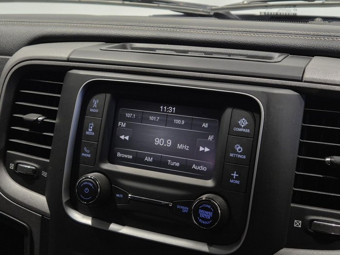 2022 RAM 1500 Express DS MY22 4X4 Dual Range Diamond Black