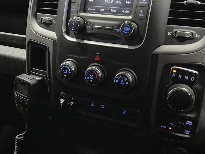 2022 RAM 1500 Express DS MY22 4X4 Dual Range Diamond Black