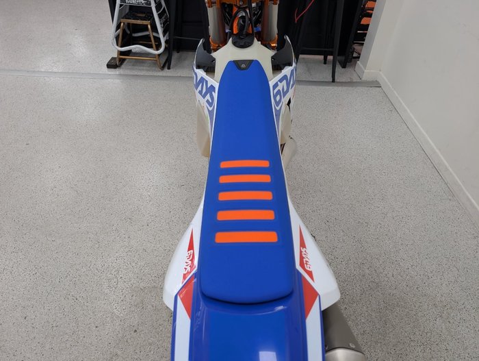 2026 Ktm 300 EXC TPI SIX DAYS Orange