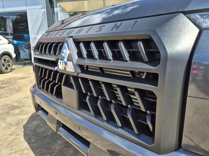 2025 Mitsubishi Triton GLX+