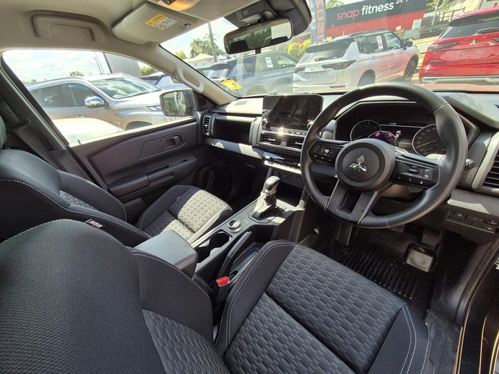 2025 Mitsubishi Triton GLX+