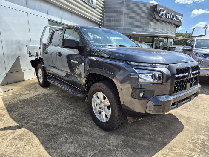 2025 Mitsubishi Triton GLX+