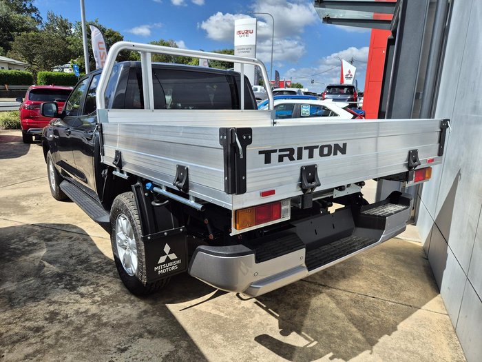 2025 Mitsubishi Triton GLX+