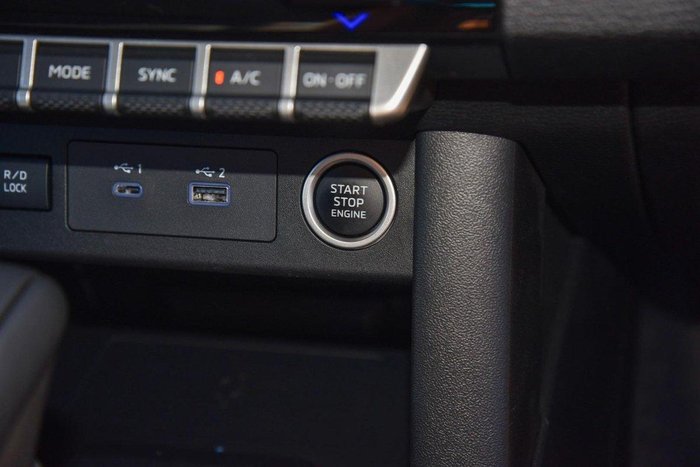 2025 Mitsubishi Triton GLS