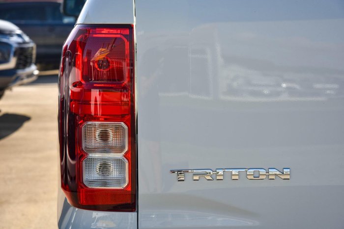 2025 Mitsubishi Triton GLX-R