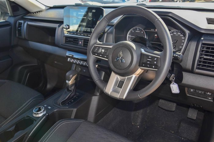 2025 Mitsubishi Triton GLX-R