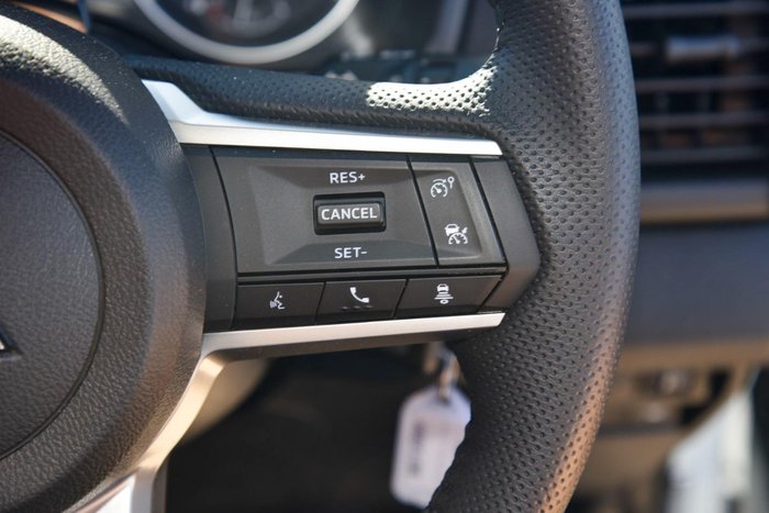 2025 Mitsubishi Triton GLX-R