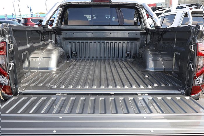 2025 Nissan Navara ST