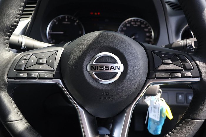 2025 Nissan Navara ST