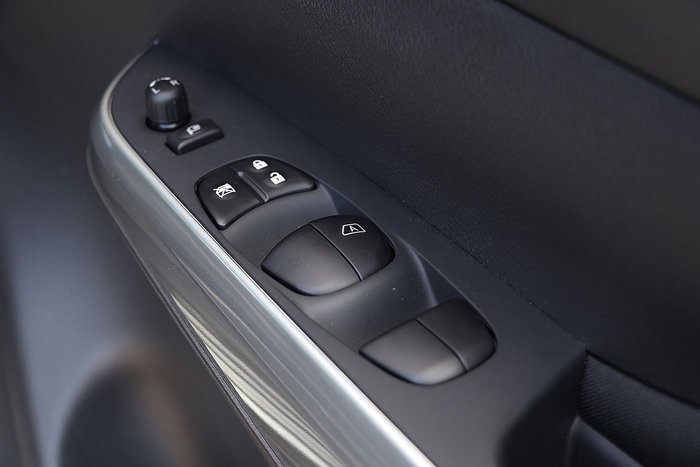 2025 Nissan Navara ST