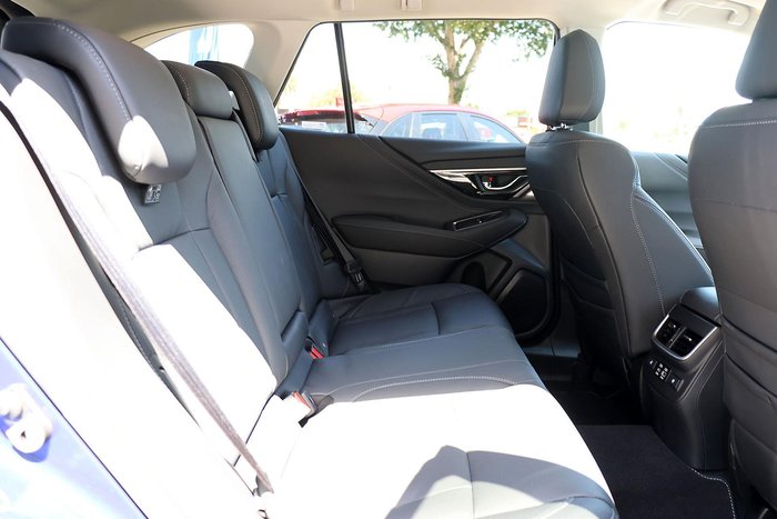 2025 Subaru Outback AWD Touring