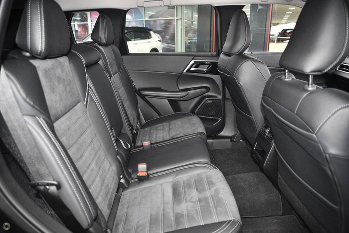 2025 Mitsubishi Outlander Aspire