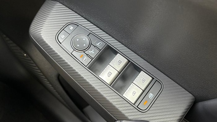 2025 Mitsubishi Outlander LS