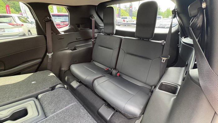 2025 Mitsubishi Outlander LS