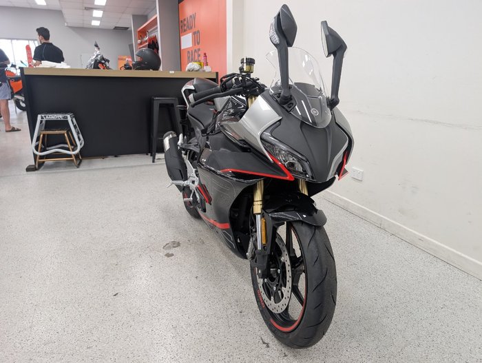 2025 CFMOTO 2025 Cf Moto 450CC 450 SR Black