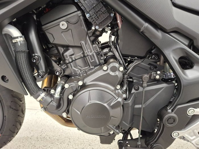 2025 Honda CB750 (HORNET) Black