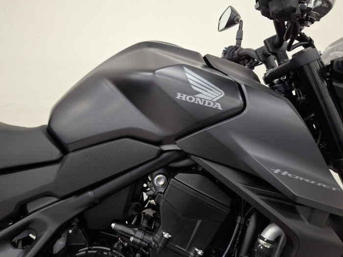 2025 Honda CB750 (HORNET) Black