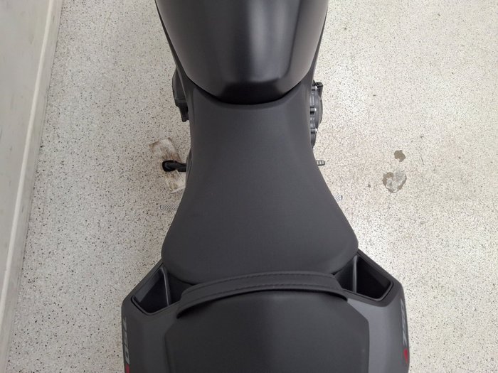 2025 Honda CB750 (HORNET) Black