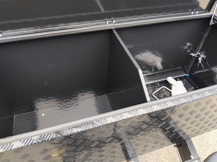 2025 Cadillac RV Poseidon Couples 20.6Ft With King Bed And Off-Road Pack