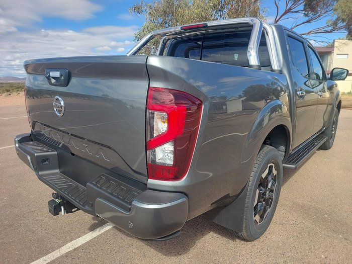 2025 Nissan Navara ST-X