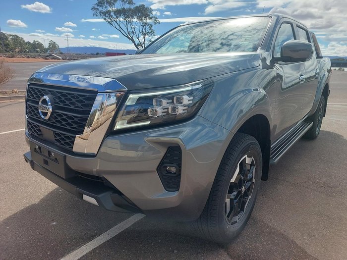 2025 Nissan Navara ST-X