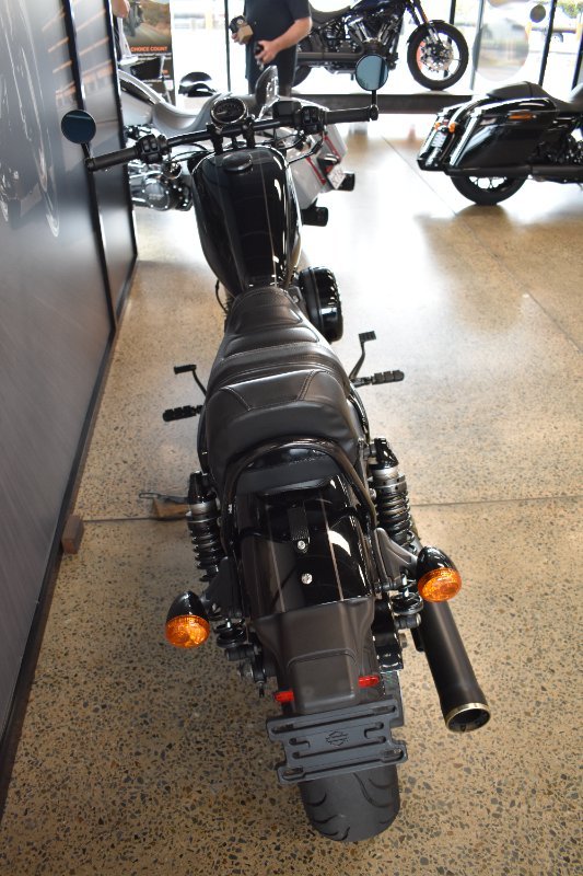 2016 HARLEY-DAVIDSON XC1200CX ROADSTER