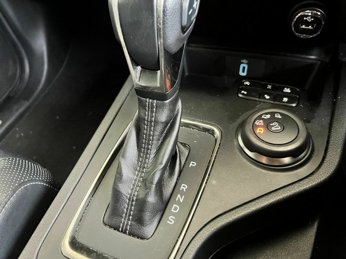 2020 Ford Everest Titanium