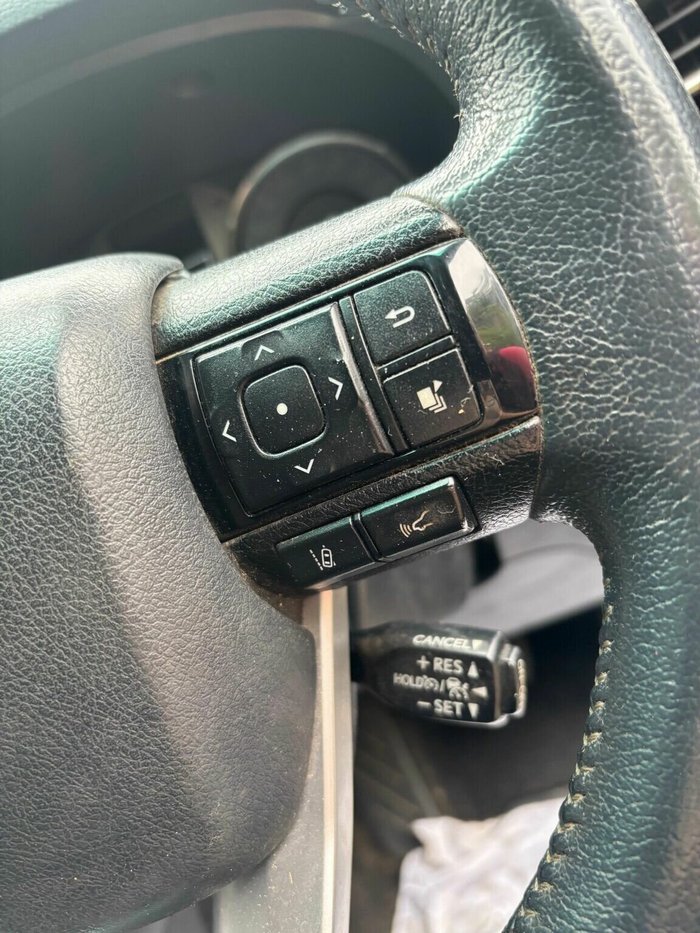 2021 Toyota Hilux SR5