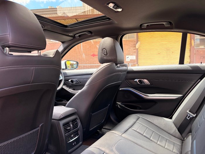 2021 BMW 3 Series 330i M Sport