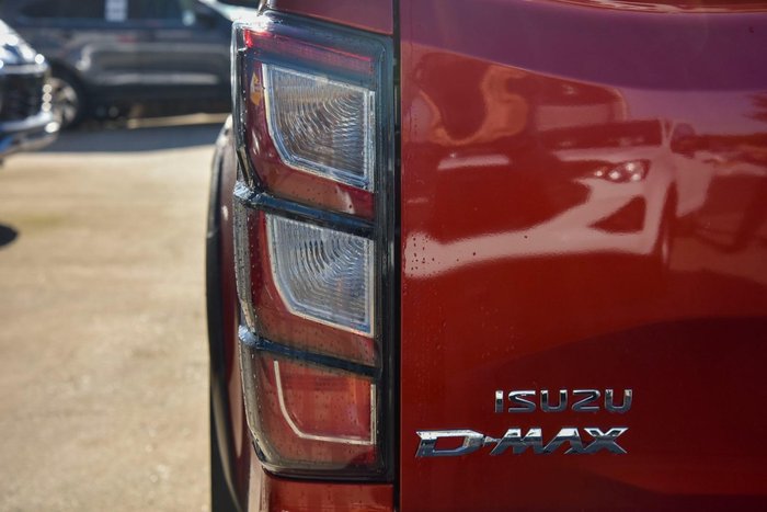 2025 Isuzu D-MAX X-TERRAIN