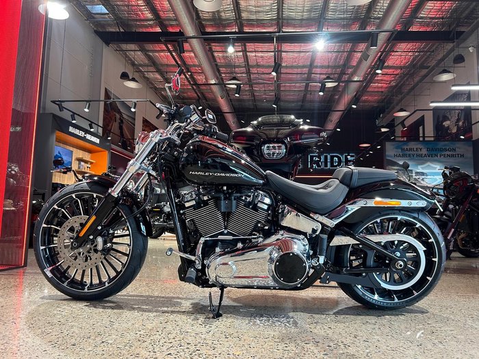 2025 Harley-Davidson Breakout 117 (FXBR) Softail Black