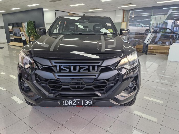 2025 Isuzu D-MAX BLADE