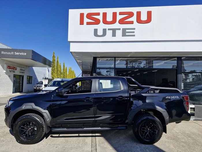 2025 Isuzu D-MAX BLADE