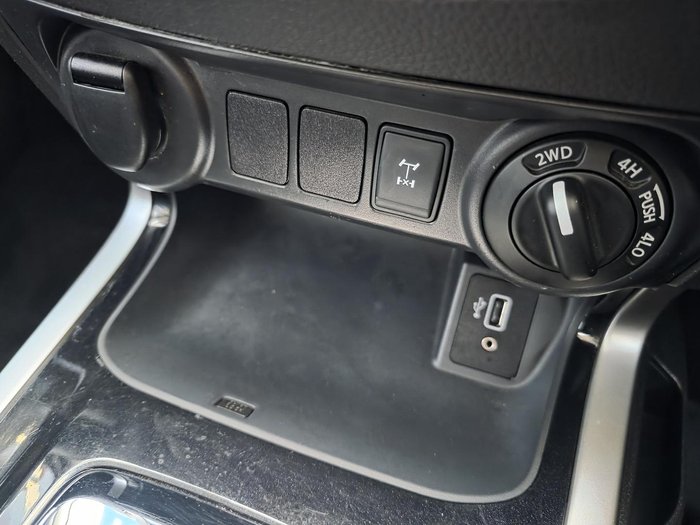 2019 Nissan Navara ST