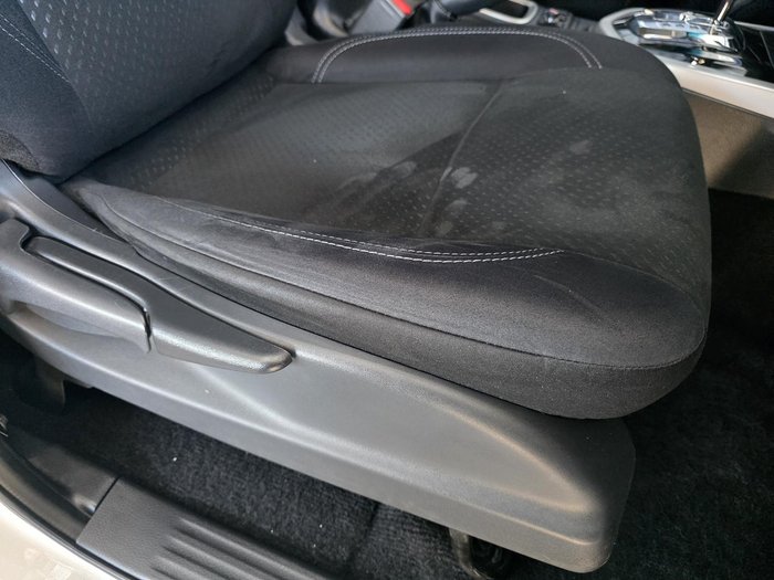 2019 Nissan Navara ST