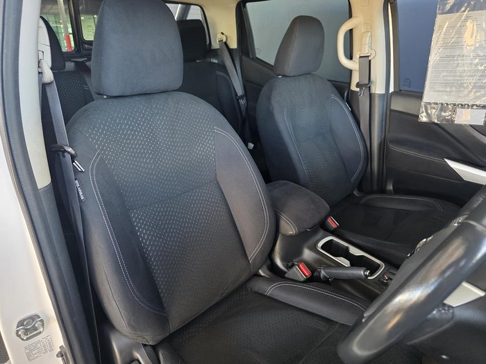 2019 Nissan Navara ST