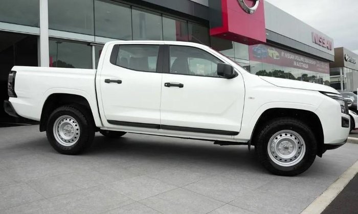 2026 Nissan Navara SL