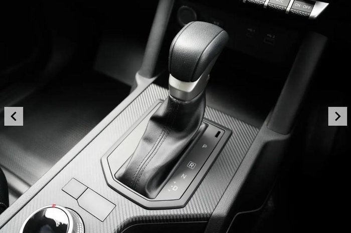 2026 Nissan Navara SL